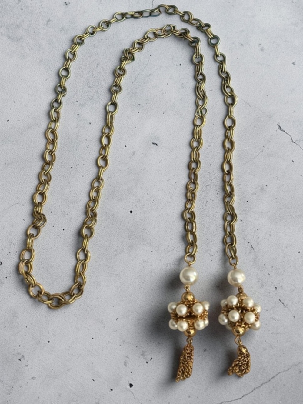 Vintage 1960’s Long Chandelier Tassel Faux Pearl Lariat Necklace